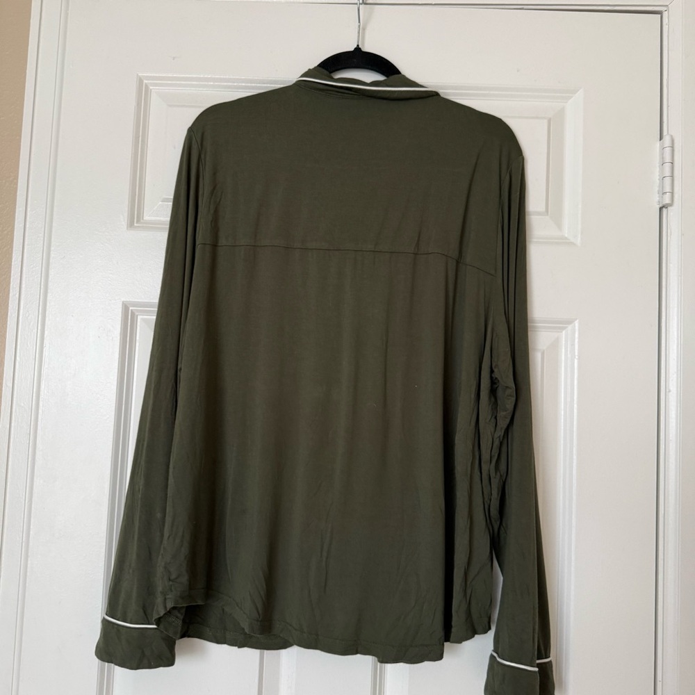 Cozy Earth Pajama Set in Green Size XL - Picture 5 of 16